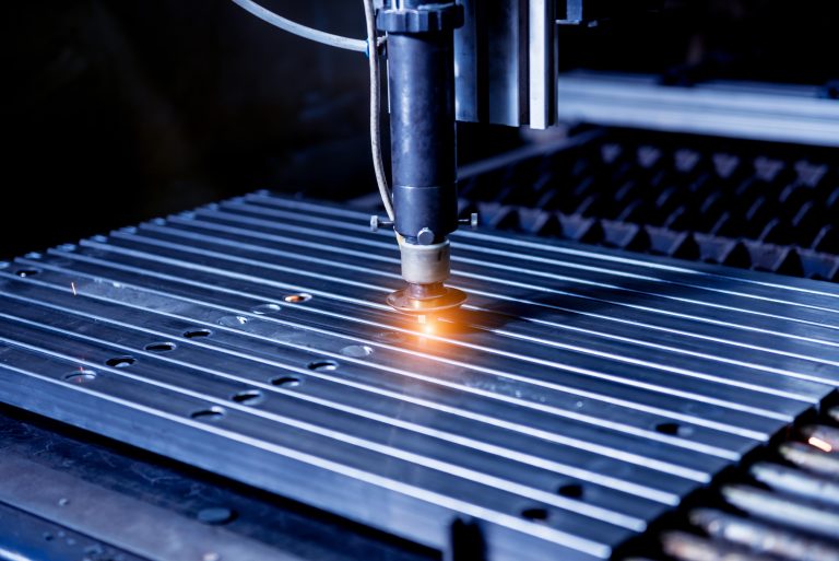 Pourquoi la découpe laser supplante-t-elle les méthodes traditionnelles ?